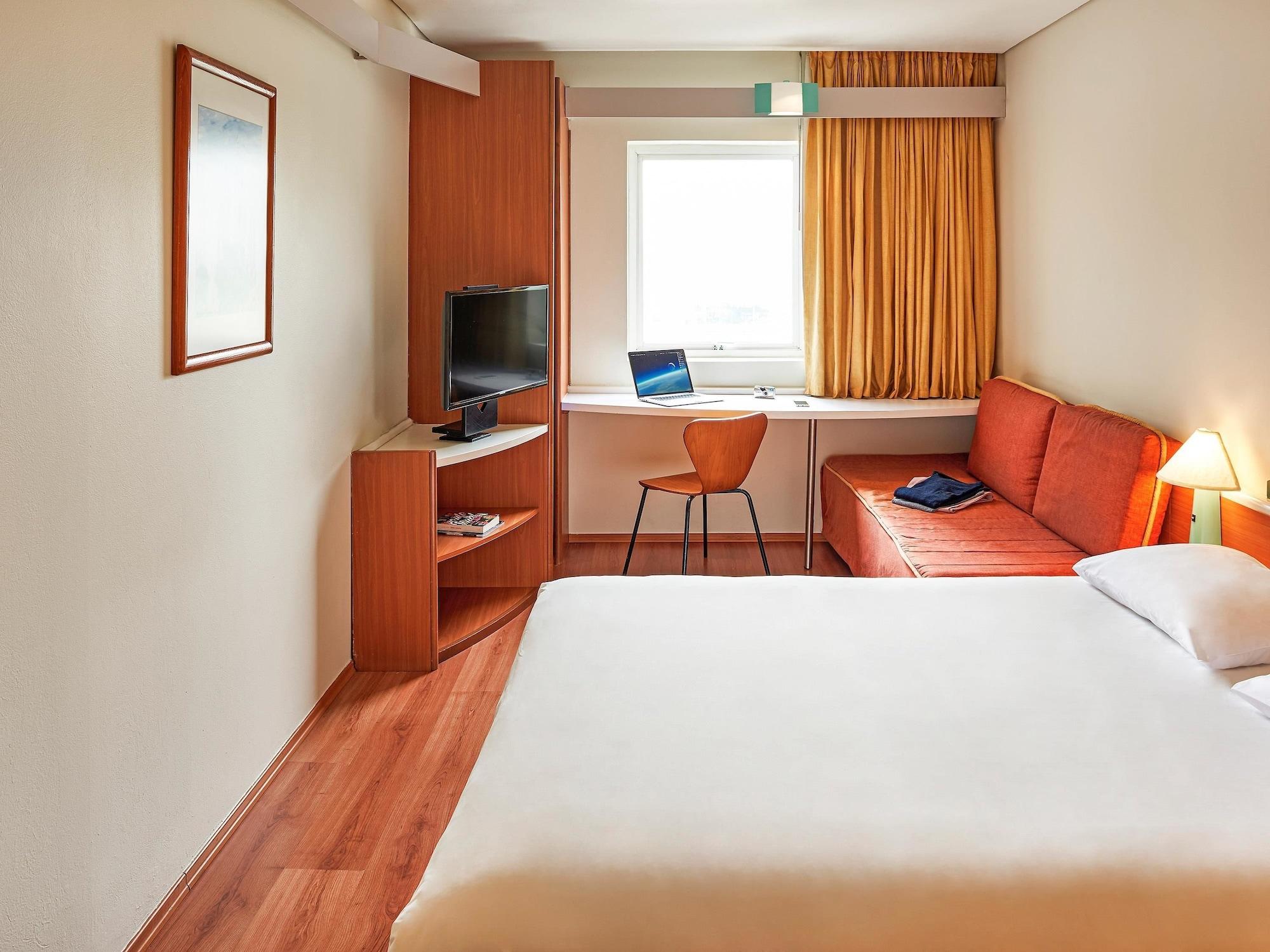 Ibis Monterrey Valle San Pedro Garza Garcia Exteriör bild