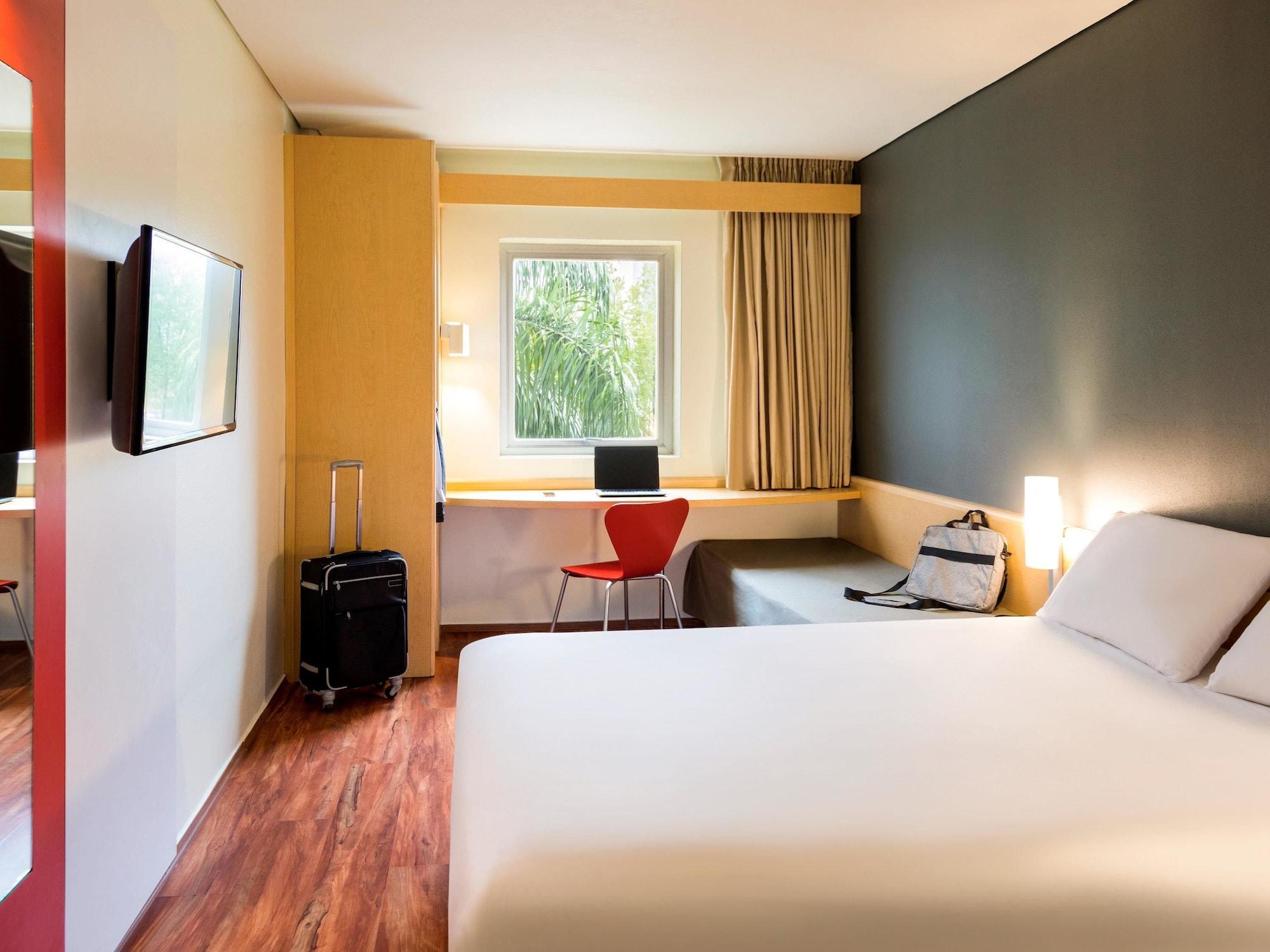 Ibis Monterrey Valle San Pedro Garza Garcia Exteriör bild
