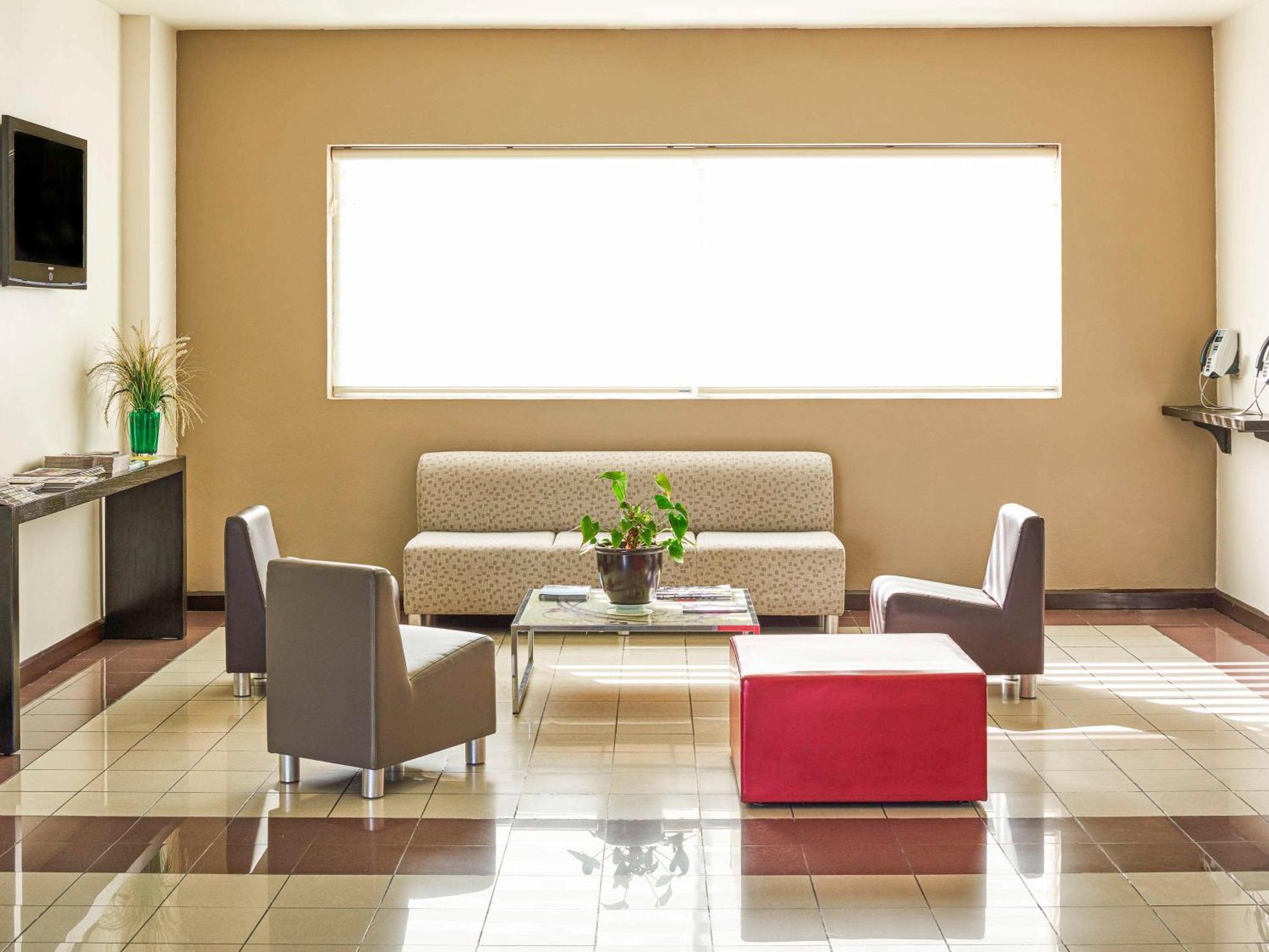 Ibis Monterrey Valle San Pedro Garza Garcia Exteriör bild