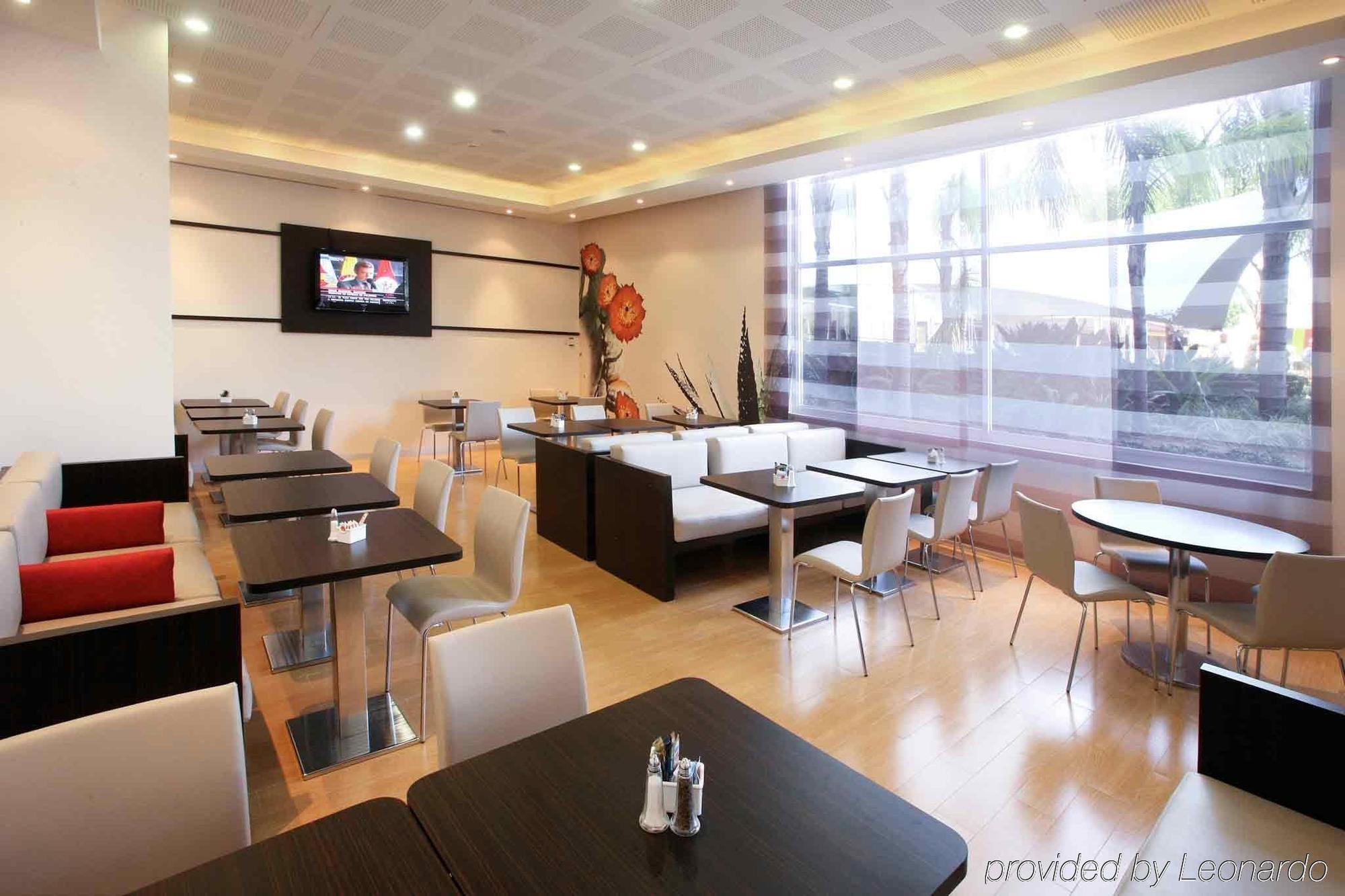 Ibis Monterrey Valle San Pedro Garza Garcia Exteriör bild