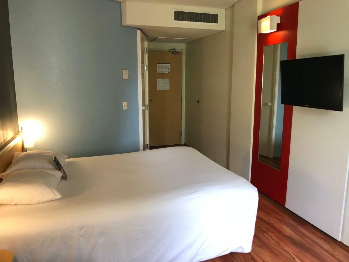 Ibis Monterrey Valle San Pedro Garza Garcia Exteriör bild